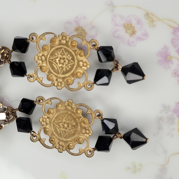 Vintage earrings clip glass beads dangle chandelier unmarked. - Picture 4 of 10